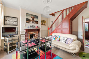 Dining Room- click for photo gallery